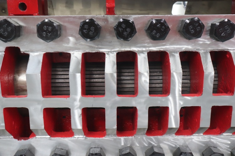 ZX252 oil press(图5) ZX252 oil press(图5)