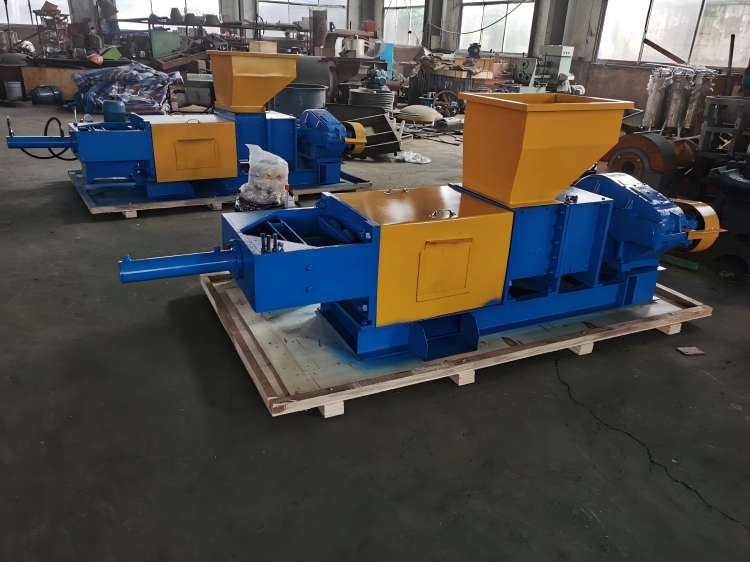 1-3T/H type palm fruit oil production line(图6) 1-3T/H type palm fruit oil production line(图6)